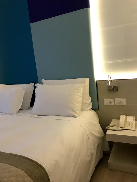 Hotel Colombo ลิโดดิเยโซโล ภายนอก รูปภาพ